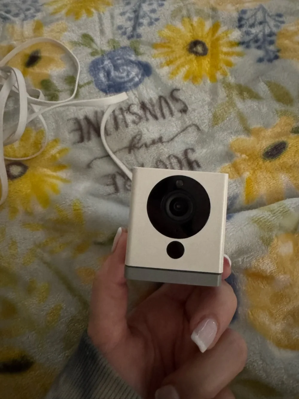 Compact White Home Security Camera - Small Cube Design
